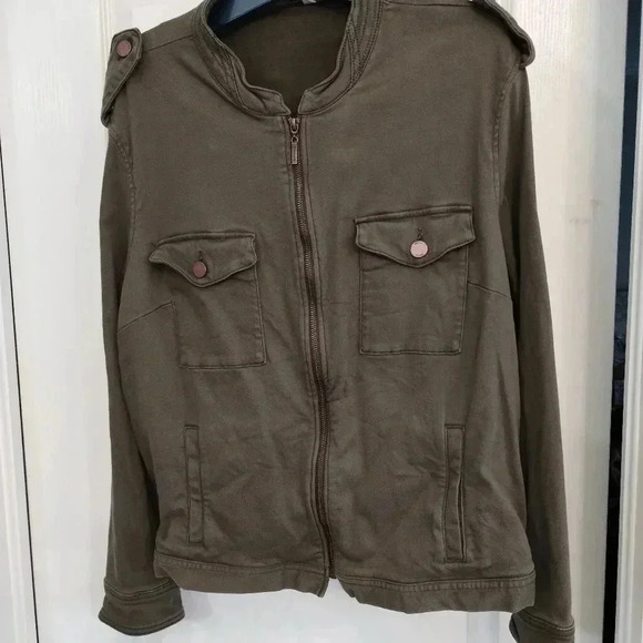 Military  Inspired Jacket - Picture 6 of 9